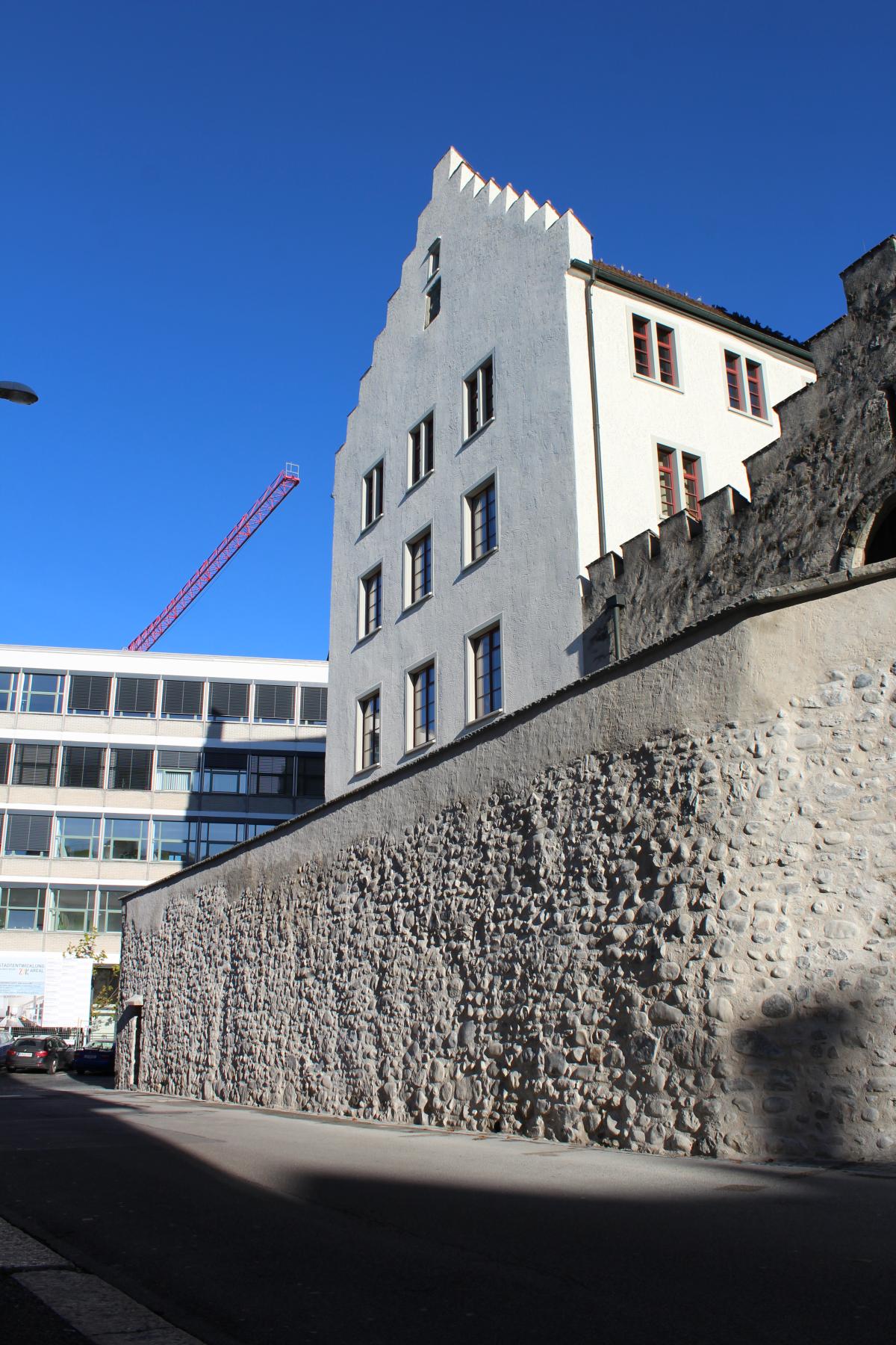 Renovierter Mauerabschnitt entlang der Schlossgasse (Bild: Stadt Arbon)