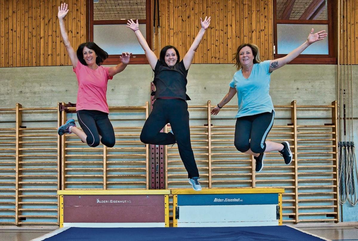Der Vorstand des Vereins Sport mit Spass besteht aus den drei Gründungsmitgliedern Corinne Frei (Aktuarin), Tamara Tappeser (Kassierin) und der Präsidentin Andrea Marty. Die Frauen trainieren jeden Montag um 19 Uhr in der Turnhalle Hemmerswil.