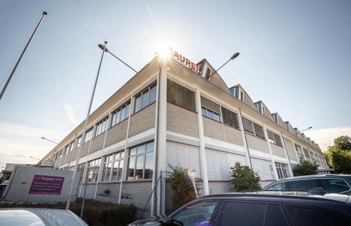 In den ehemaligen Produktionshallen der Firma Saurer soll der Freizeitpark eröffnen.
