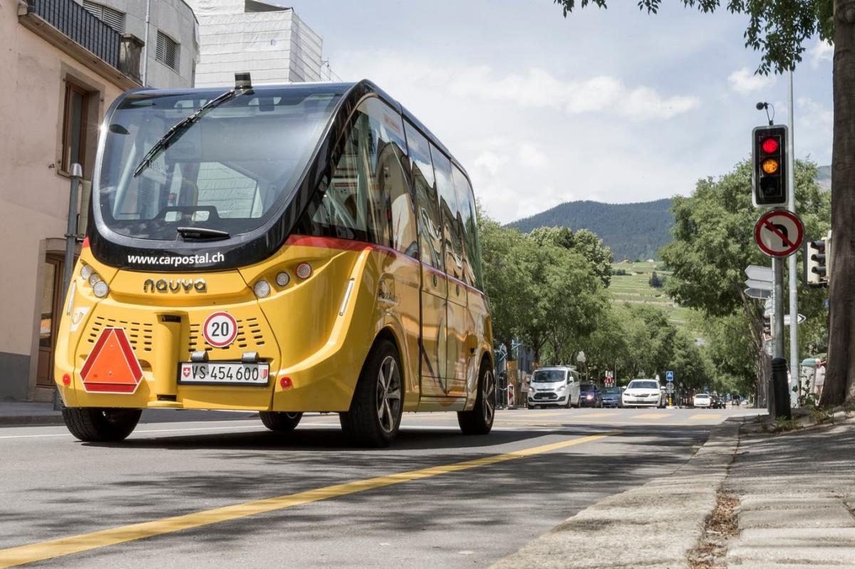 In Sion verkehren seit vier Jahren selbstfahrende Busse.