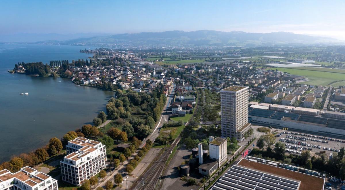 Das Immobilienunternehmen HRS plant in Steinach seit Jahren ein Hochhaus. Dieses wäre mit 65 Metern der höchste Wohnturm der Ostschweiz. Der vorgesehene Standort wurde zuletzt als Parkplatz genutzt.